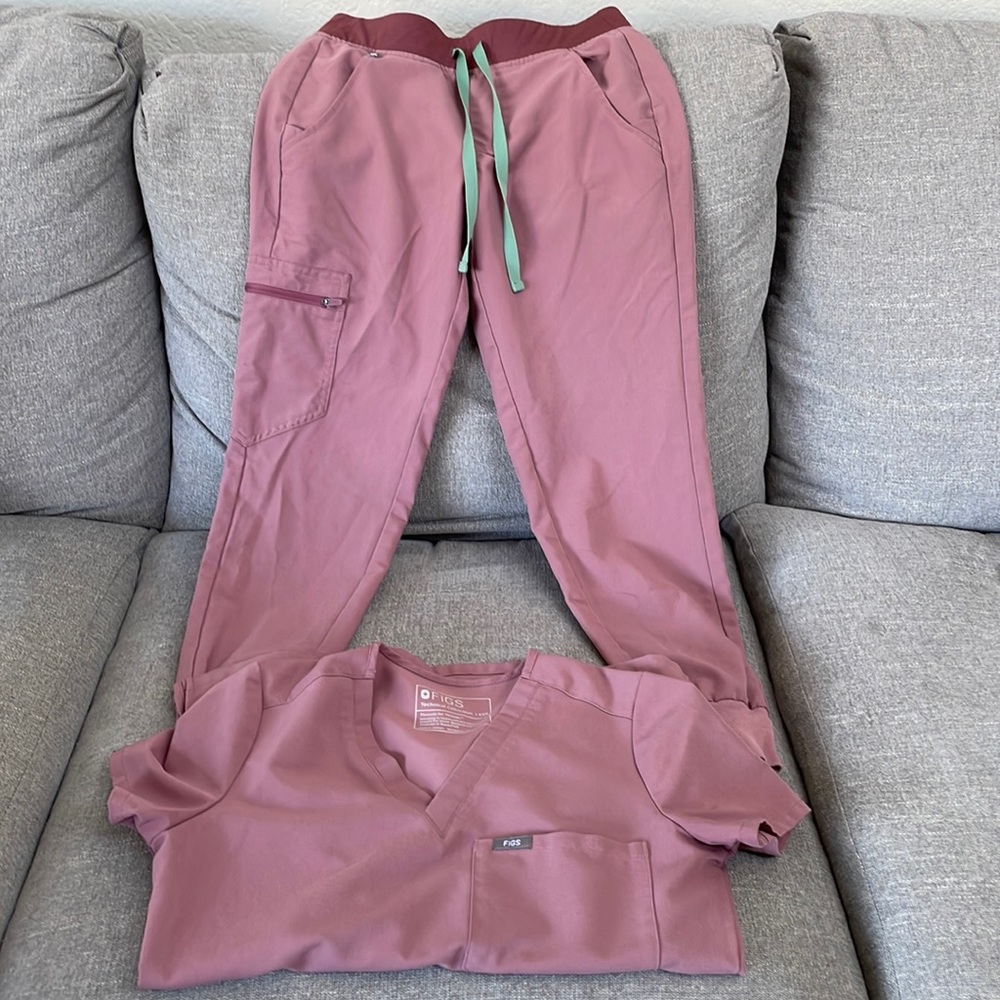 Sold as a set: Figs Mineral Mauve